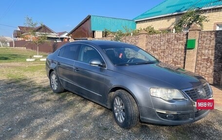 Volkswagen Passat B6, 2005 год, 650 000 рублей, 2 фотография