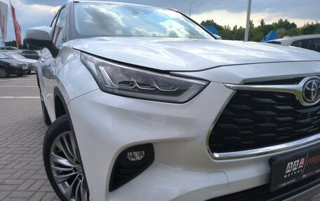 Toyota Highlander, 2025 год, 6 150 000 рублей, 11 фотография