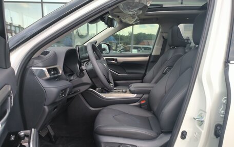 Toyota Highlander, 2025 год, 6 150 000 рублей, 38 фотография