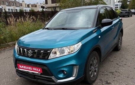Suzuki Vitara II рестайлинг, 2021 год, 2 490 000 рублей, 2 фотография