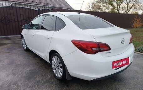 Opel Astra J, 2012 год, 1 250 000 рублей, 3 фотография