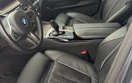 BMW 5 серия, 2019 год, 4 900 000 рублей, 5 фотография