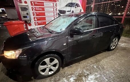 Chevrolet Cruze II, 2009 год, 571 000 рублей, 4 фотография