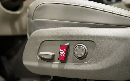 KIA Carnival, 2024 год, 6 790 000 рублей, 28 фотография