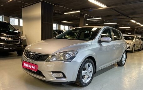 KIA cee'd I рестайлинг, 2011 год, 599 000 рублей, 1 фотография
