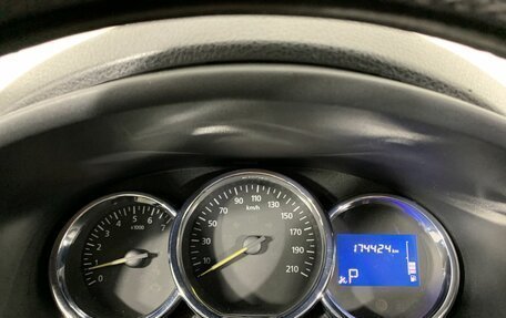 Renault Logan II, 2016 год, 624 000 рублей, 11 фотография