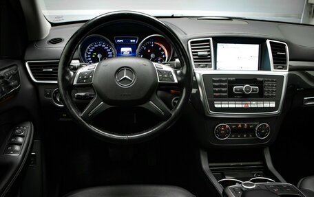 Mercedes-Benz GL-Класс, 2015 год, 3 297 000 рублей, 9 фотография