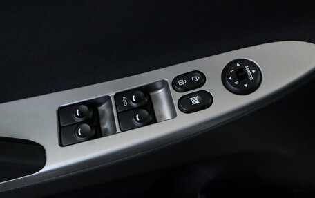 Hyundai Solaris II рестайлинг, 2016 год, 1 070 000 рублей, 10 фотография