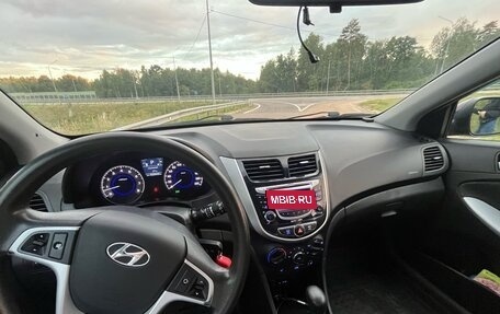 Hyundai Solaris II рестайлинг, 2012 год, 680 000 рублей, 2 фотография