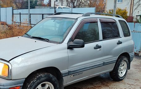 Chevrolet Tracker II, 2003 год, 420 000 рублей, 2 фотография