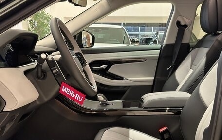 Land Rover Range Rover Evoque II, 2024 год, 7 080 000 рублей, 11 фотография