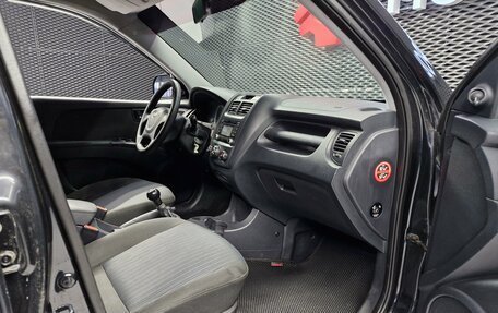 KIA Sportage II, 2010 год, 680 000 рублей, 18 фотография