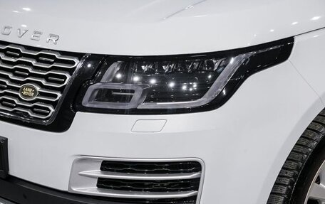 Land Rover Range Rover IV рестайлинг, 2019 год, 7 800 000 рублей, 1 фотография