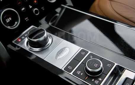 Land Rover Range Rover IV рестайлинг, 2019 год, 7 800 000 рублей, 10 фотография