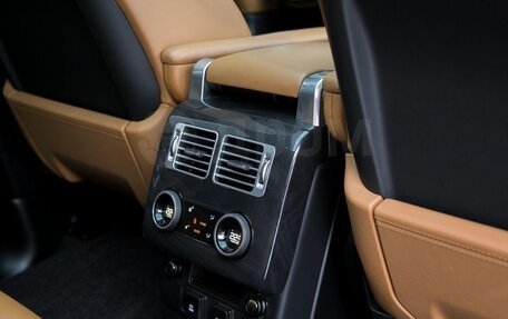 Land Rover Range Rover IV рестайлинг, 2019 год, 7 800 000 рублей, 19 фотография