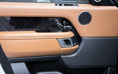 Land Rover Range Rover IV рестайлинг, 2019 год, 7 800 000 рублей, 17 фотография