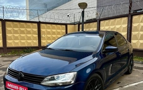 Volkswagen Jetta VI, 2011 год, 840 000 рублей, 1 фотография