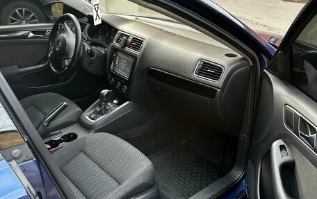 Volkswagen Jetta VI, 2011 год, 840 000 рублей, 7 фотография