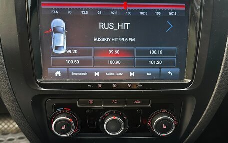 Volkswagen Jetta VI, 2011 год, 840 000 рублей, 8 фотография