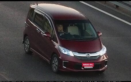 Honda Freed I, 2014 год, 1 330 000 рублей, 7 фотография