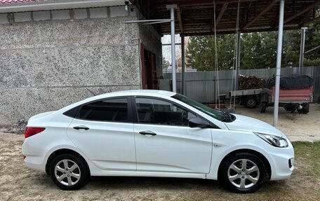 Hyundai Solaris II рестайлинг, 2012 год, 650 000 рублей, 1 фотография