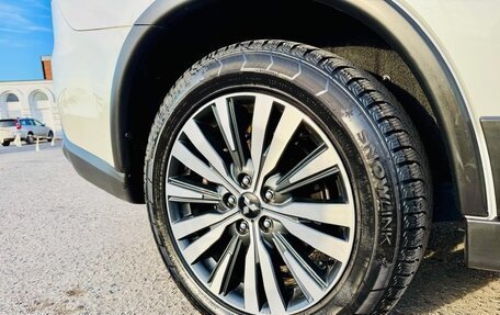 Mitsubishi Outlander III рестайлинг 3, 2020 год, 2 850 000 рублей, 8 фотография
