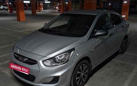 Hyundai Solaris II рестайлинг, 2013 год, 650 000 рублей, 3 фотография