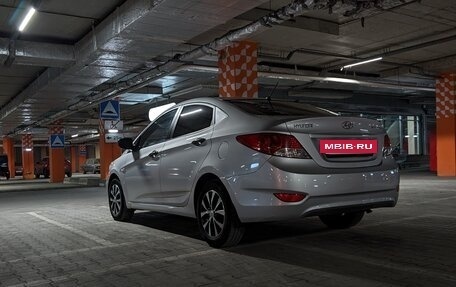 Hyundai Solaris II рестайлинг, 2013 год, 650 000 рублей, 5 фотография