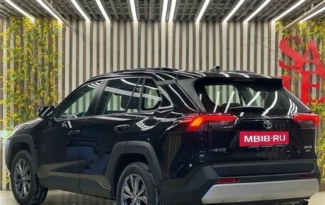 Toyota RAV4, 2024 год, 4 200 000 рублей, 4 фотография
