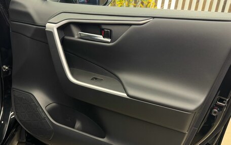 Toyota RAV4, 2024 год, 4 200 000 рублей, 23 фотография
