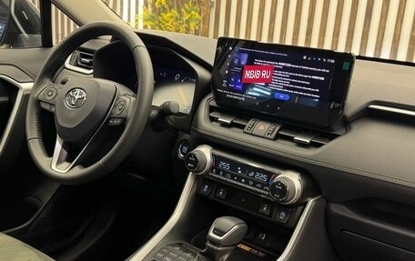 Toyota RAV4, 2024 год, 4 200 000 рублей, 28 фотография