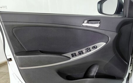 Hyundai Solaris II рестайлинг, 2014 год, 870 000 рублей, 20 фотография