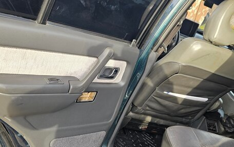 Mitsubishi Pajero III рестайлинг, 1997 год, 380 000 рублей, 9 фотография