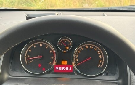 Opel Antara I, 2010 год, 850 000 рублей, 20 фотография