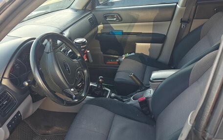 Subaru Forester, 2006 год, 600 000 рублей, 9 фотография