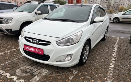 Hyundai Solaris II рестайлинг, 2013 год, 790 000 рублей, 1 фотография