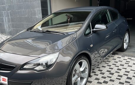 Opel Astra J, 2013 год, 935 000 рублей, 3 фотография