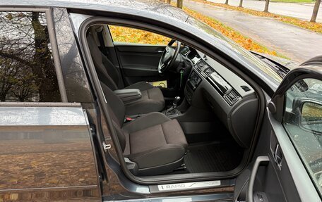 Skoda Rapid I, 2015 год, 1 320 000 рублей, 18 фотография