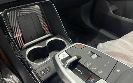 BMW X1, 2025 год, 5 400 000 рублей, 14 фотография