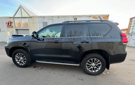 Toyota Land Cruiser Prado 150 рестайлинг 2, 2018 год, 4 000 000 рублей, 18 фотография