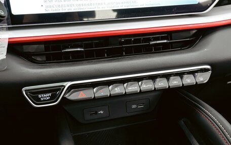 Geely Coolray I, 2024 год, 2 480 000 рублей, 15 фотография