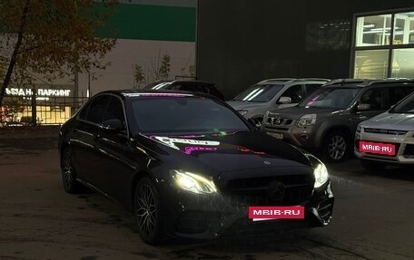 Mercedes-Benz E-Класс, 2019 год, 3 100 000 рублей, 2 фотография