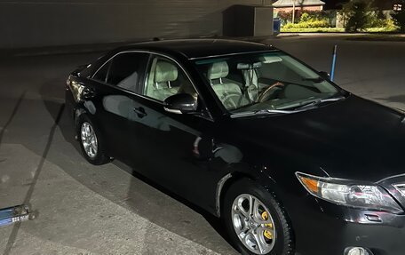 Toyota Camry, 2011 год, 800 000 рублей, 3 фотография