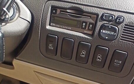 Toyota Alphard III, 2005 год, 980 000 рублей, 11 фотография