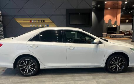 Toyota Camry, 2014 год, 1 403 000 рублей, 4 фотография