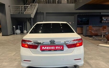 Toyota Camry, 2014 год, 1 403 000 рублей, 6 фотография