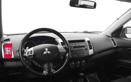 Mitsubishi Outlander III рестайлинг 3, 2010 год, 1 090 000 рублей, 8 фотография
