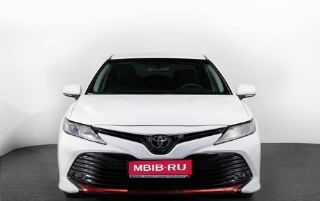 Toyota Camry, 2018 год, 2 105 000 рублей, 2 фотография