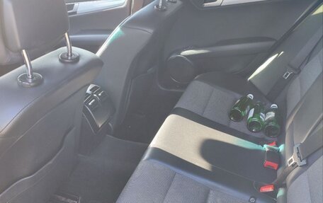 Mercedes-Benz C-Класс, 2011 год, 1 250 000 рублей, 6 фотография