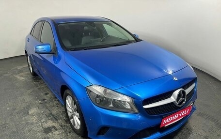 Mercedes-Benz A-Класс, 2016 год, 1 770 000 рублей, 3 фотография